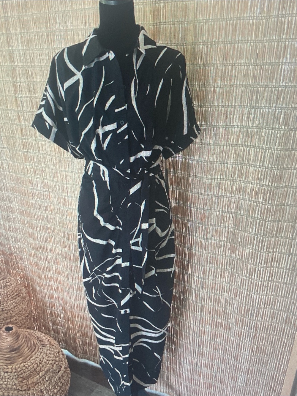 DKNY Black Maxi Shirt Dress with White Abstract Stripe Print and Tie Waist